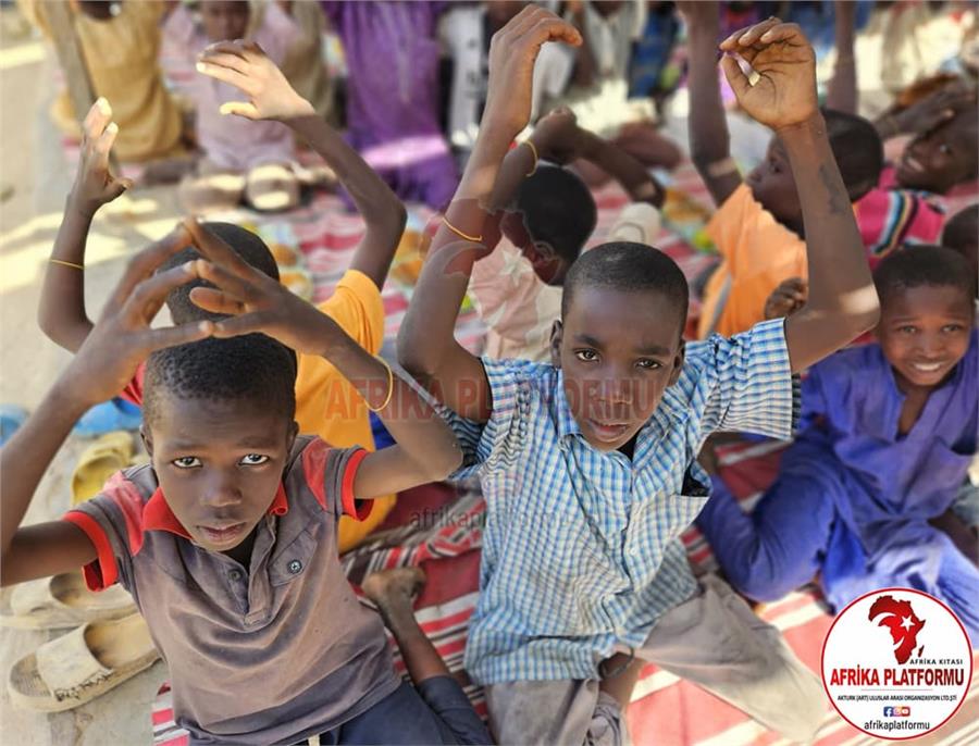 Afrika'da Yemek Organizasyonu 90