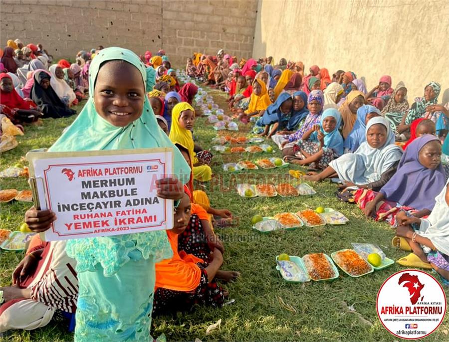 Afrika'da Yemek Organizasyonu 105