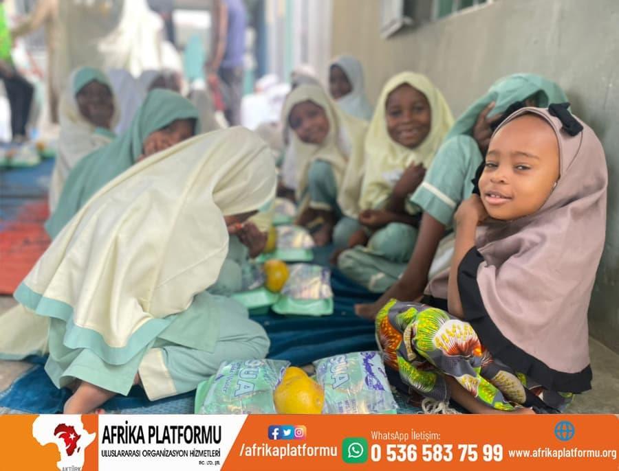 Afrika'da Yemek Organizasyonu 13