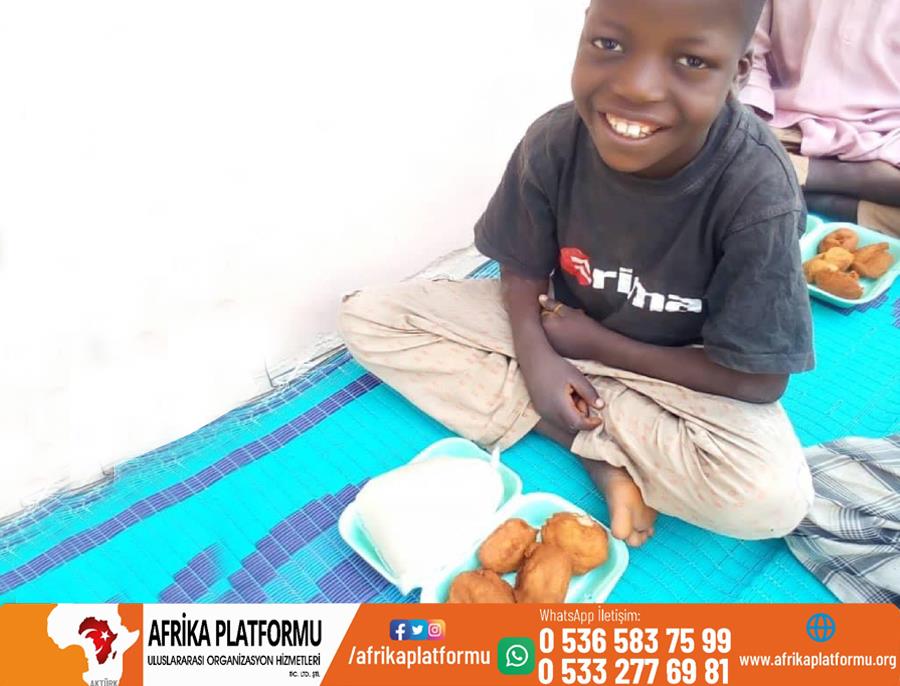 Afrika'da Yemek Organizasyonu 109
