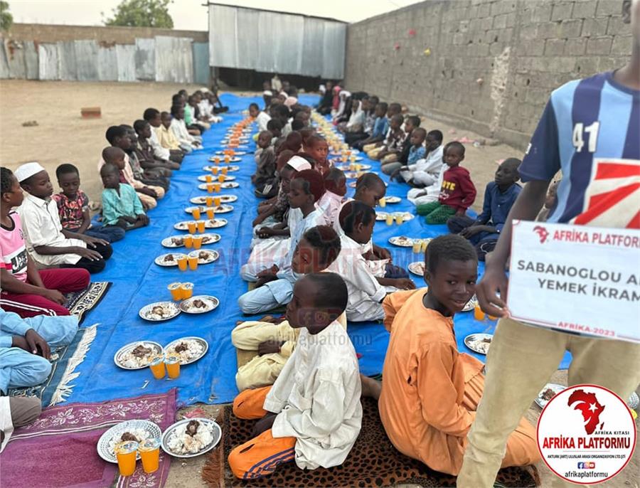 Afrika'da Yemek Organizasyonu 115