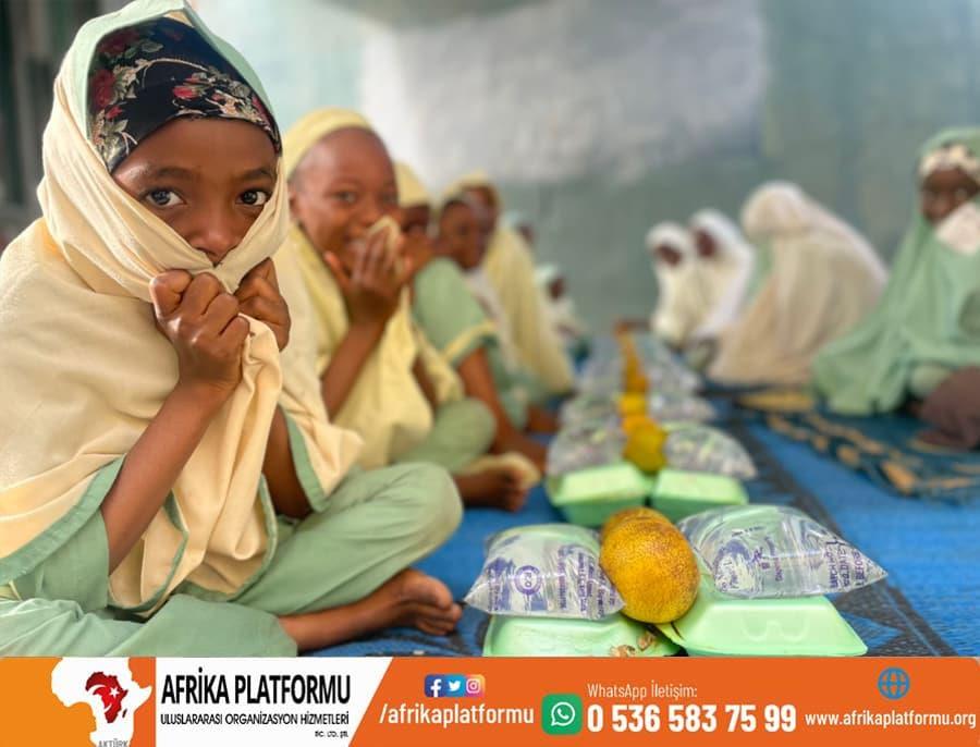 Afrika'da Yemek Organizasyonu 17