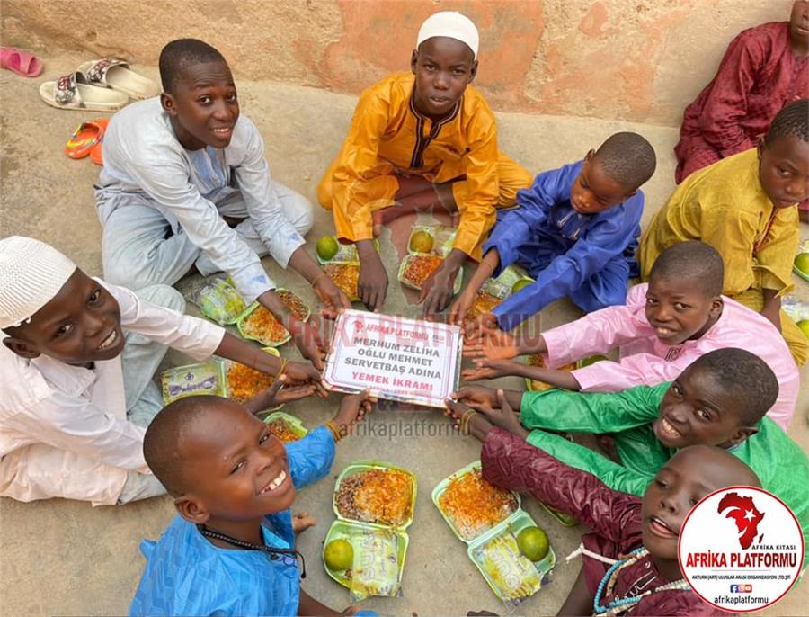 Afrika'da Yemek Organizasyonu 3