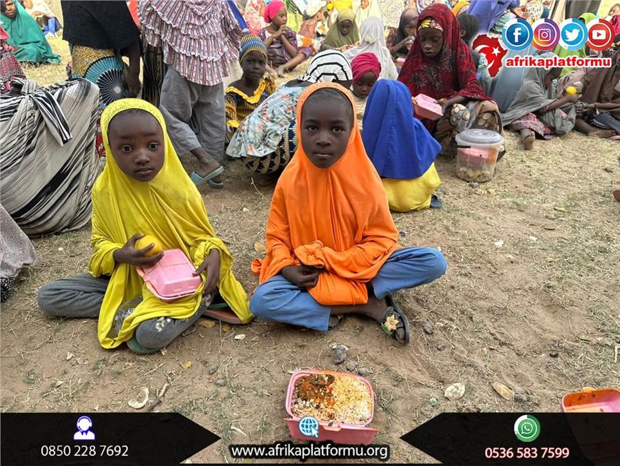 Afrika'da Yemek Organizasyonu 47