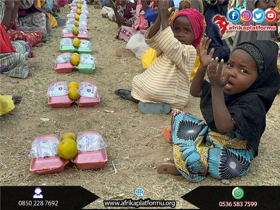 Afrika'da Yemek Organizasyonu 48