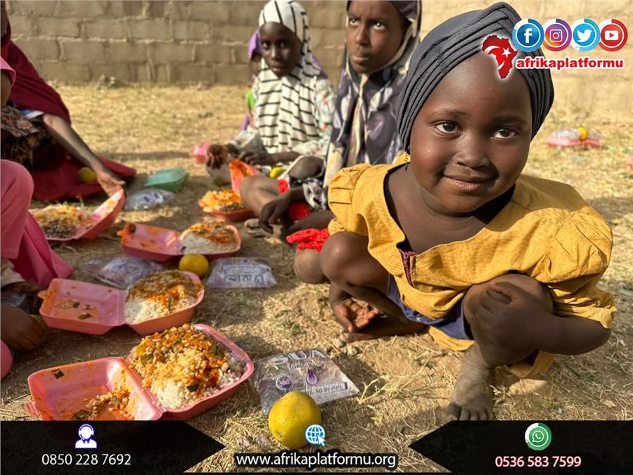 Afrika'da Yemek Organizasyonu 56