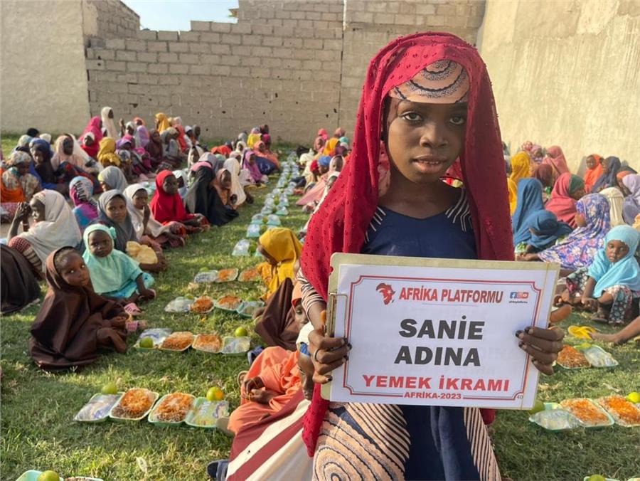 Afrika'da Yemek Organizasyonu 74