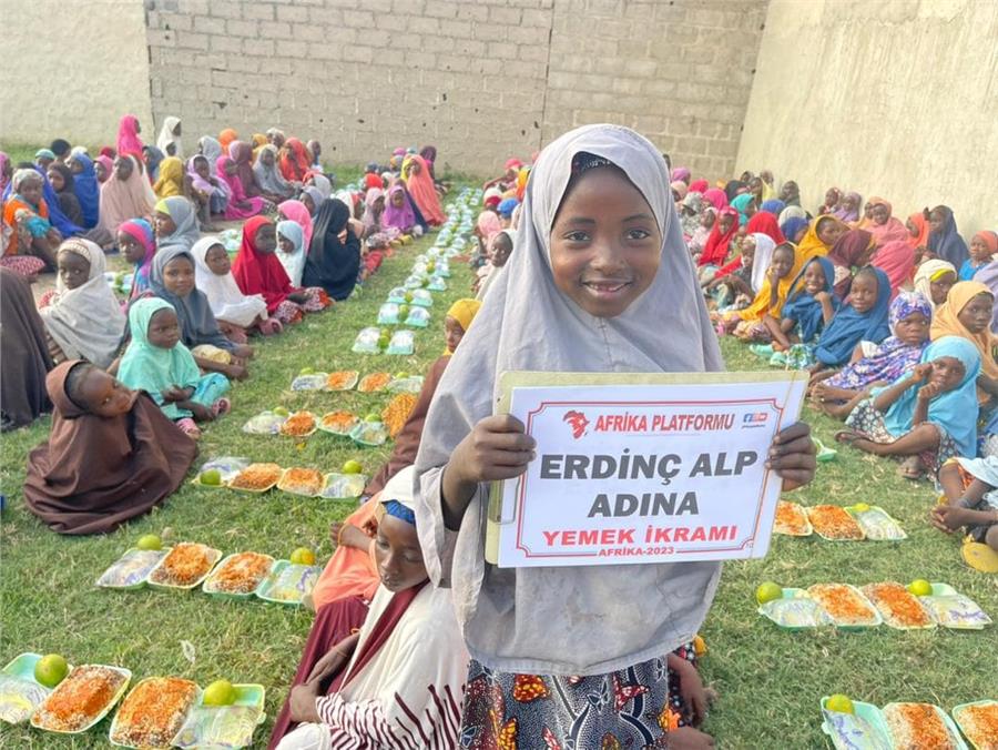 Afrika'da Yemek Organizasyonu 78