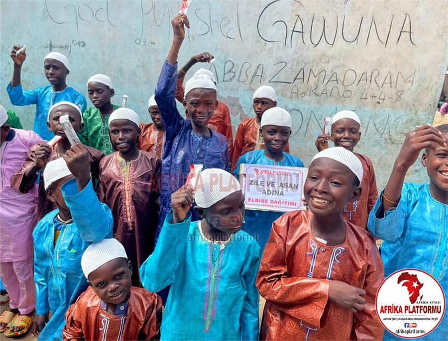 Afrika'da Elbise Organizasyonu 2